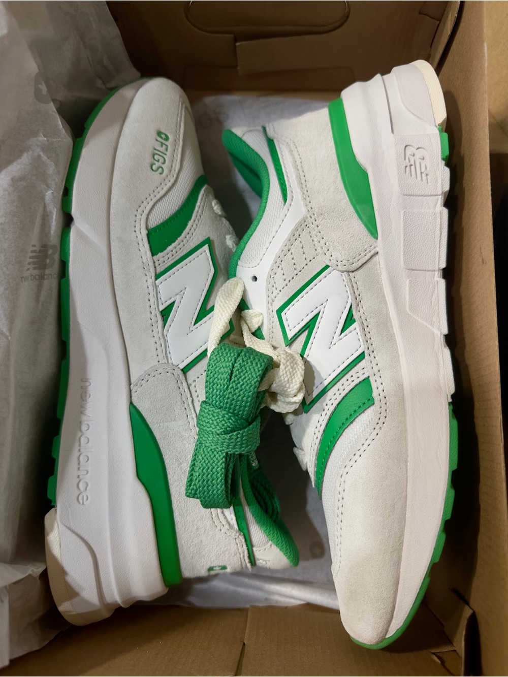 Brand New Figs/New Balance 997R unisex Sneakers in Size M8/W9.5